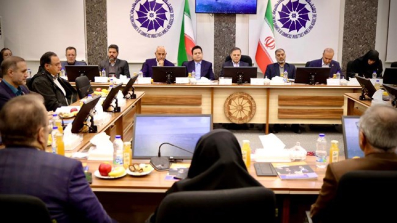 در یکصدمین نشست شورای گفت&zwnj;وگوی زنجان مطرح شد؛ ایجاد کنسرسیوم توسعه صنعتی زنجان باهدف رفع مشکلات ناشی از کمبود انرژی | زنجان رتبه اول در بین شوراهای گفت&zwnj;وگوی استانی را کسب کرد