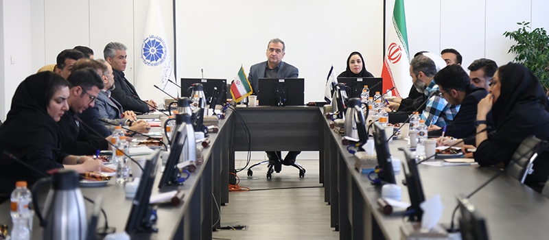 در کارگروه شورای گفت&zwnj;وگوی دولت و بخش خصوصی مقرر شد؛ رفع تعهد ارزی صادرکنندگان سیب در قبال موز در سال 1402 بررسی می&zwnj;شود | تغییر محل تأمین ارز دانه سبز قهوه