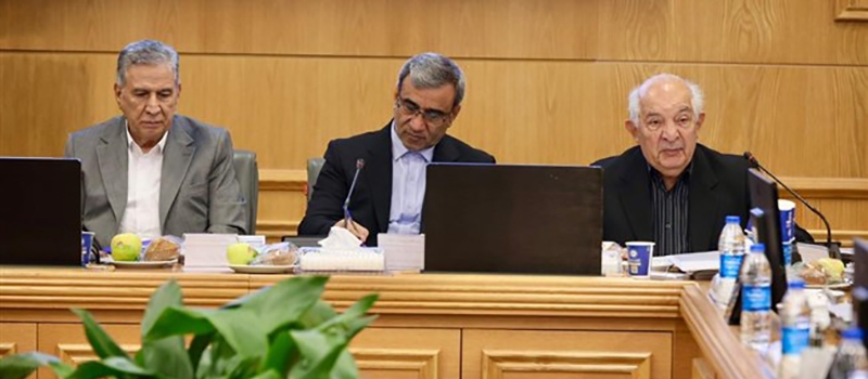 محمدرضا توکلی&zwnj;زا&zwnj;ه در نشست هم&zwnj;اندیشی نمایندگان شوراهای استانی گفت&zwnj;وگو مطرح کرد؛ شورای گفت&zwnj;وگوی دولت و بخش خصوصی نهادی کارآمد است| از رهگذر گفت&zwnj;وگو چالش&zwnj;های بیشتری را حل می&zwnj;کنیم