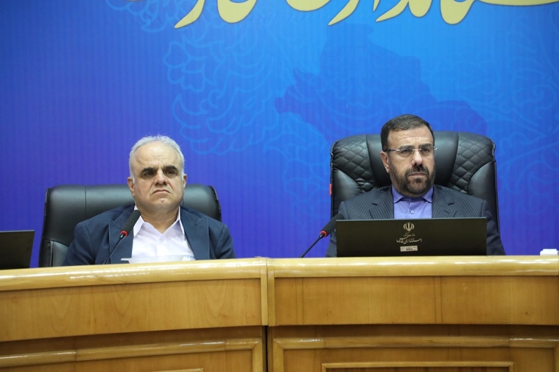 در یکصدوسومین نشست شورای گفتگوی دولت و بخش خصوصی فارس بررسی شد تأکید رئیس اتاق بازرگانی فارس بر بازنگری در قراردادهای عمرانی پیمانکاران و ارائه بسته&zwnj;های حمایتی به صنعت گردشگری استان