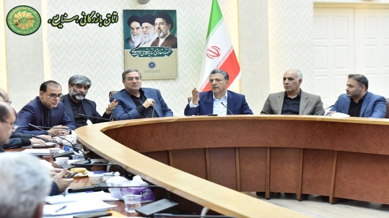 قاسم کریمی در نود و یکمین جلسه شورای گفت&zwnj;وگوی دولت و بخش خصوصی آذربایجان&zwnj;غربی مطرح کرد؛ توقف مواد اولیه در گمرک و پیچیدگی&zwnj;های ارزی، تولید استان را با چالش جدی مواجه کرده است