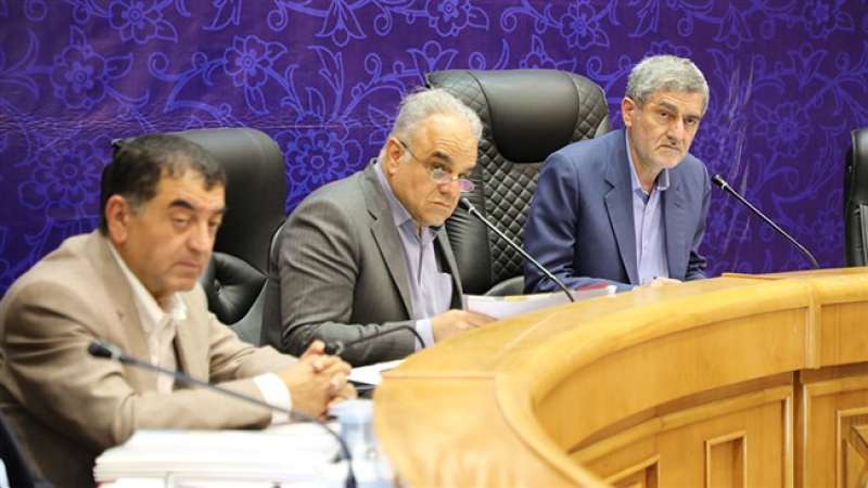 رئیس اتاق شیراز در نشست شورای گفت‌وگوی استان فارس؛ تصمیم‌گیری در اختلافات معدنی به استان‌ها تفویض شود