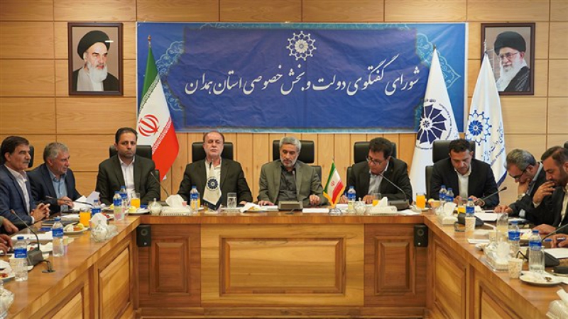 رئیس اتاق همدان در نشست شورای گفت&zwnj;وگوی استان؛ چابک&zwnj;سازی دولت و کاهش تصدی&zwnj;گری در اولویت قوه مجریه باشد