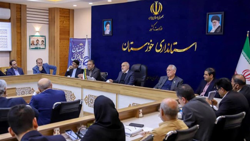 در نشست شورای گفت&zwnj;وگوی استان خوزستان اعلام شد؛ بخش دولتی باید در راستای تقویت بنیه بخش خصوصی تلاش کند | تشکیل کمیته حل مسائل حمل&zwnj;ونقل در خوزستان