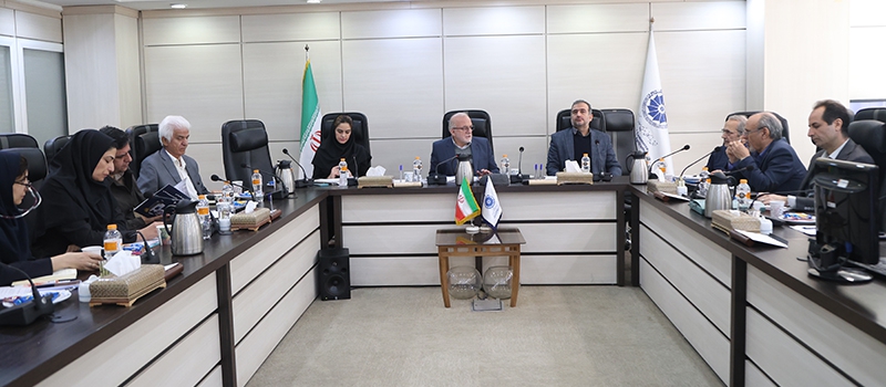 در نشست شورای راهبری تأکید شد اثربخشی سامانه 2430 از طریق شورای گفت&zwnj;وگو پیگیری می&zwnj;شود | رویه رسیدگی به شکایات در سامانه مشخص نیست