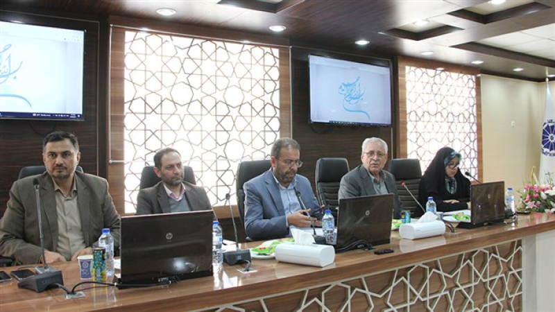 رئیس اتاق اهواز در نشست شورای گفت‌وگوی خوزستان مطرح کرد؛ واگذاری اداره پایانه‌های مرزی به بخش خصوصی به بهبود خدمات کمک می‌کند