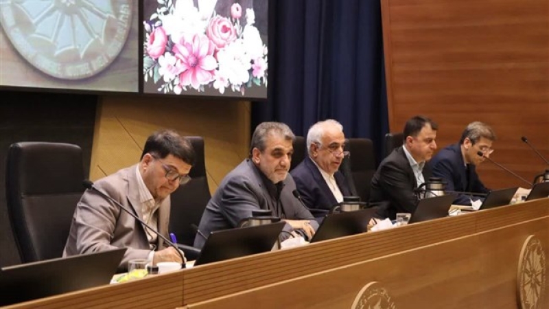 در جلسه شورای گفت&zwnj;وگوی استان سمنان مطرح شد؛ بخش خصوصی باید شریک راهبردی دولت شود | قفل شدن سرمایه در گردش بنگاه&zwnj;ها به&zwnj;دلیل فرآیندهای پیچیده رفع تعهد ارزی